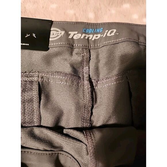 Dickies Women's Temp-IQ Stretch Performance‎ Short, Graphite Gray, 16 - Picture 5 of 5